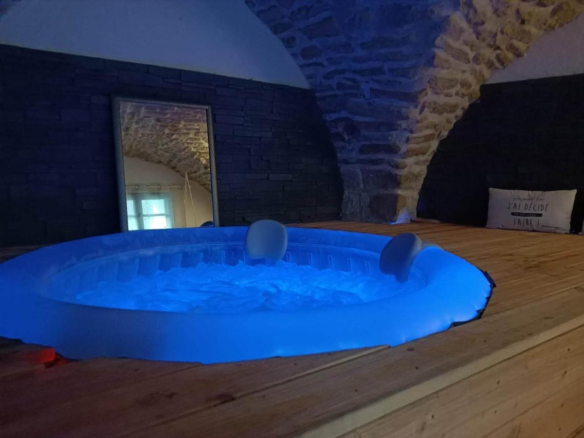 Bed and Breakfast La Cachette Aigues-Vives  Екстер'єр фото